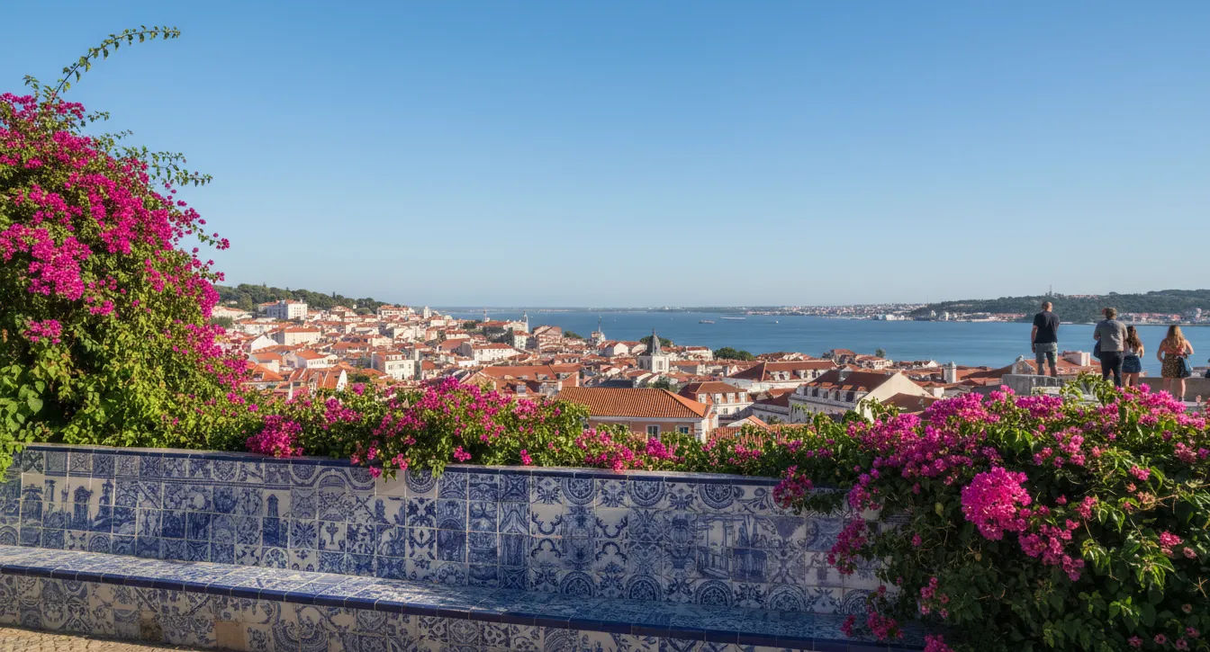 Mirador de Santa Luzia sobre la Alfama